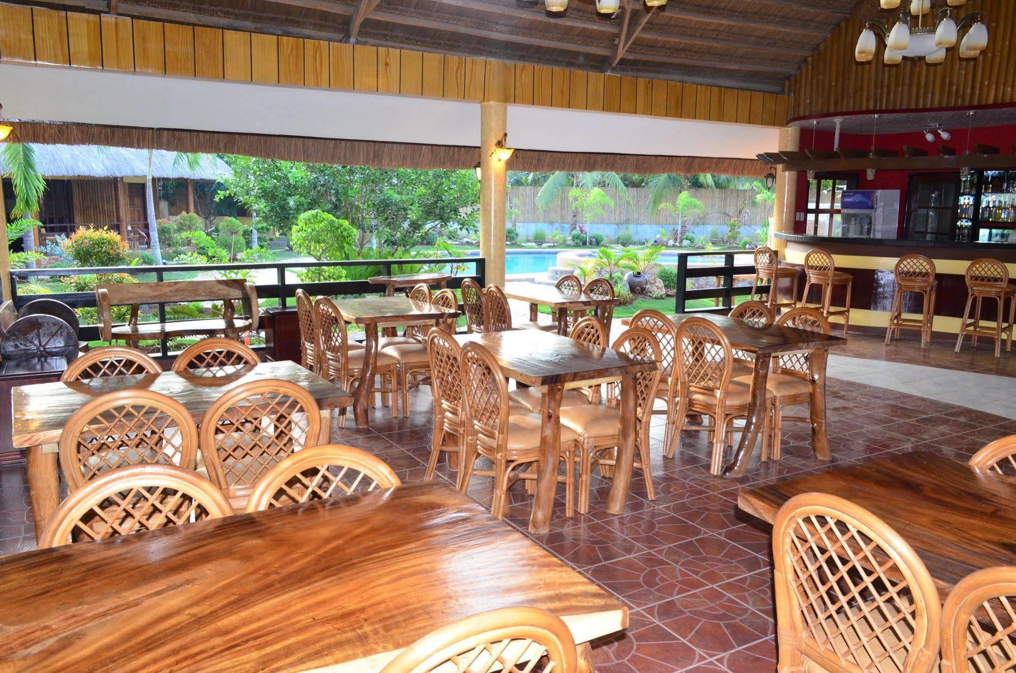 Veraneante Resort Panglao Exterior foto